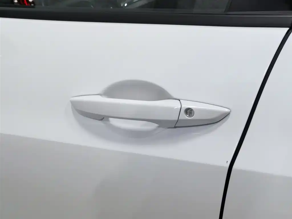 Photo 18 - Acura CDX