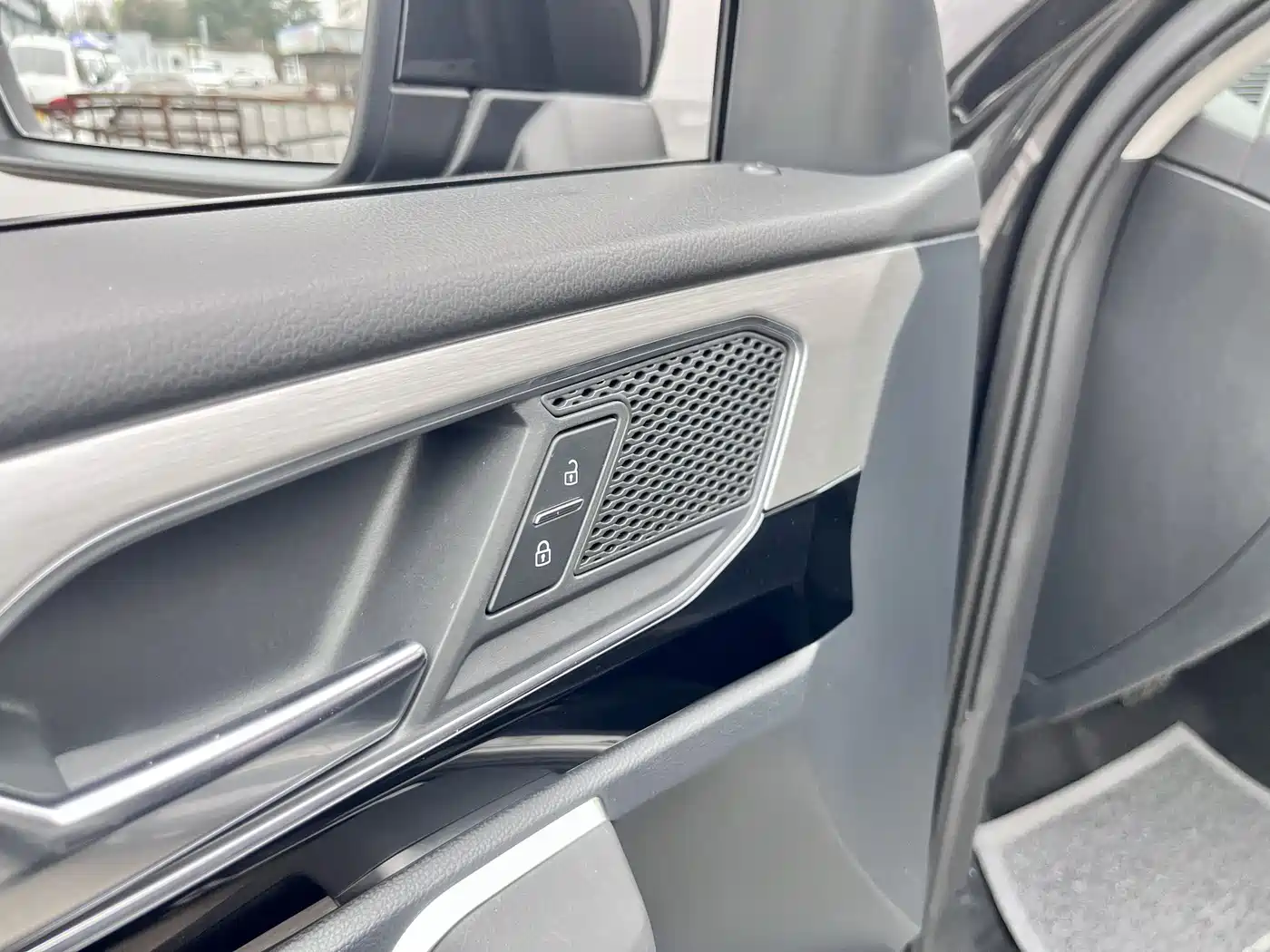 Volkswagen Tayron 2021 330TSI 2WD 30th Anniversary Edition фото 6