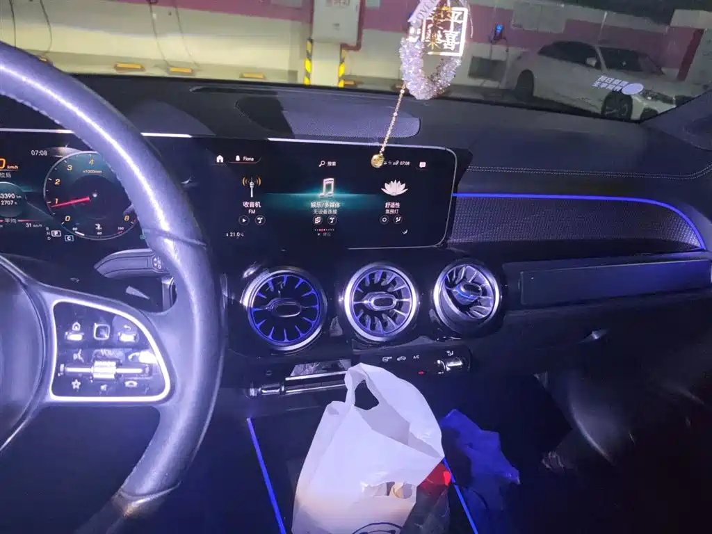 Mercedes-Benz GLB 2020 GLB 200 Dynamic фото 9