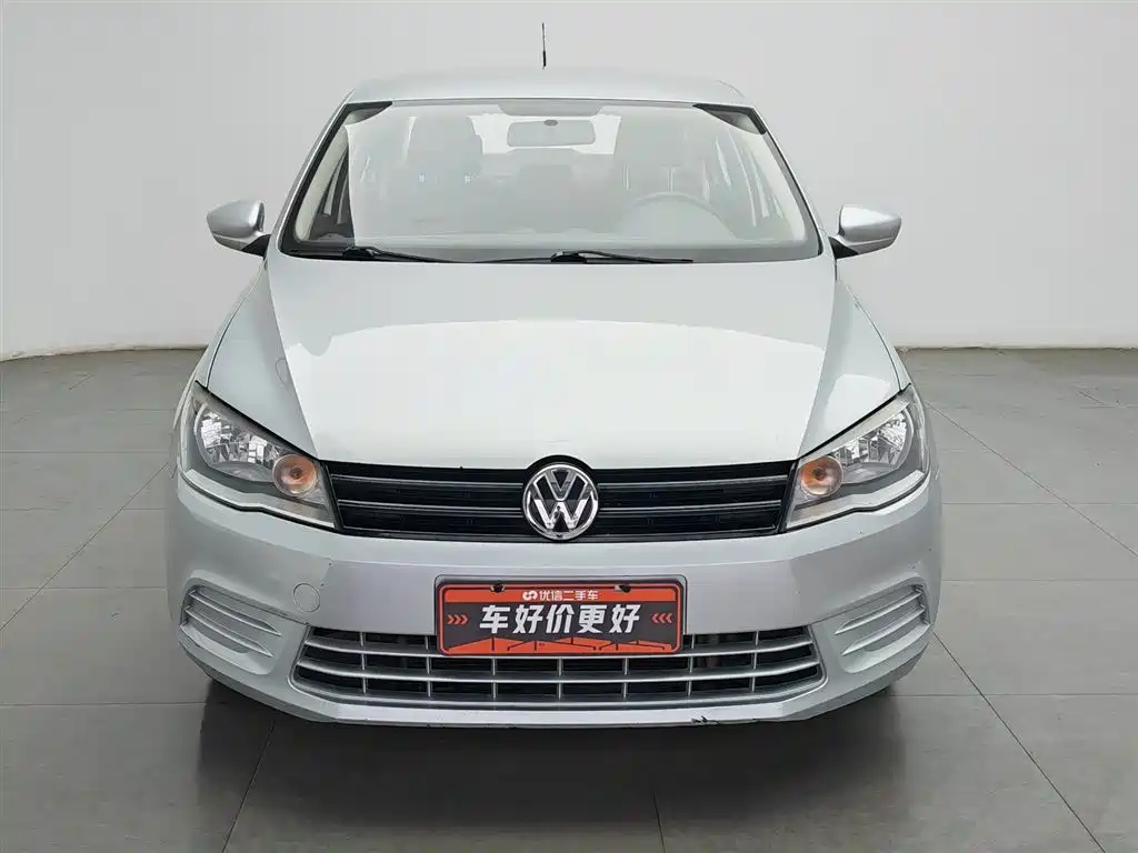 Volkswagen Jetta 2015 1.6L Manual Trend фото 3