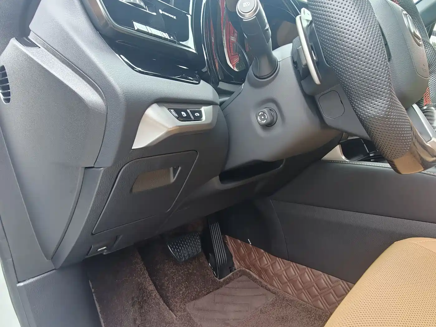 Lexus RX 2023 350h 2WD Joy Edition фото 6