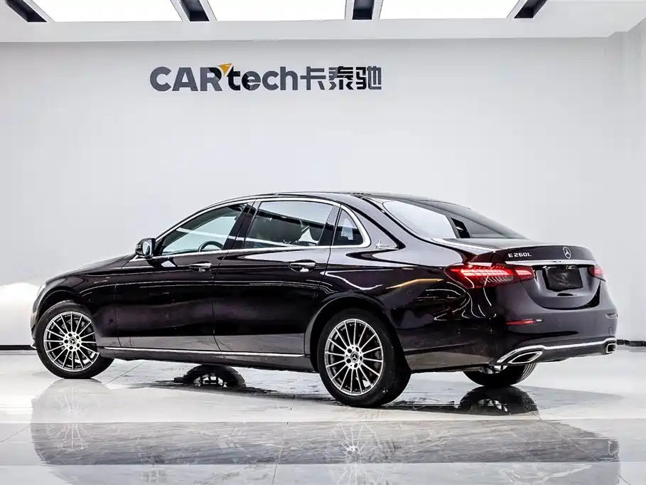 MERCEDES-BENZ E CLASS