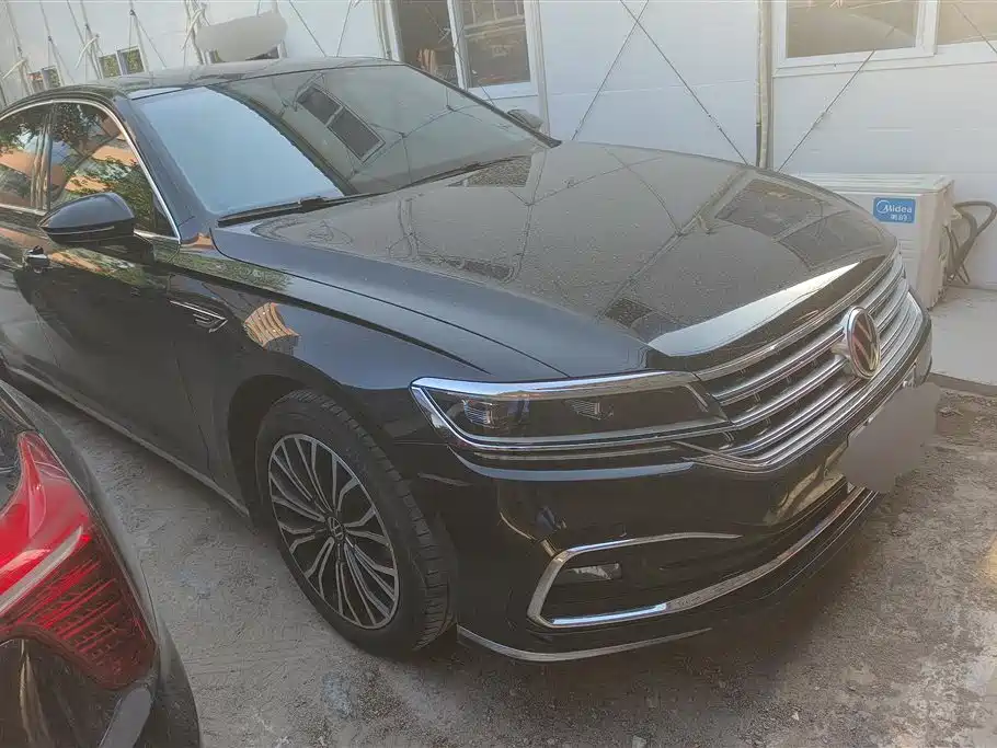 Volkswagen Phideon 2021 380TSI Luxury Edition фото 2