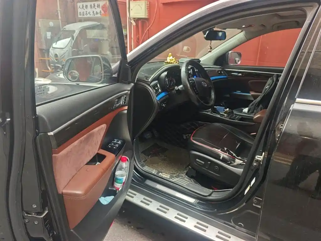 GAC Trumpchi Trumpchi GS8 2017 320T 2WD Luxury Smart Connect (7-seater) фото 12