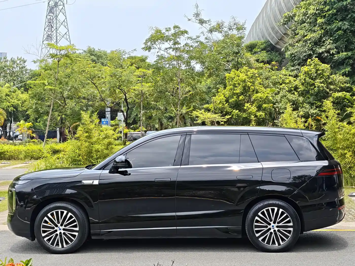 Denza N8L 2026 Model Prestige Edition фото 8