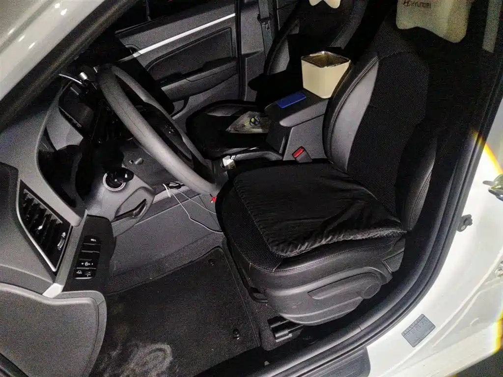 Hyundai Elantra 2018 1.6L Automatic 15th Anniversary Special Edition фото 11