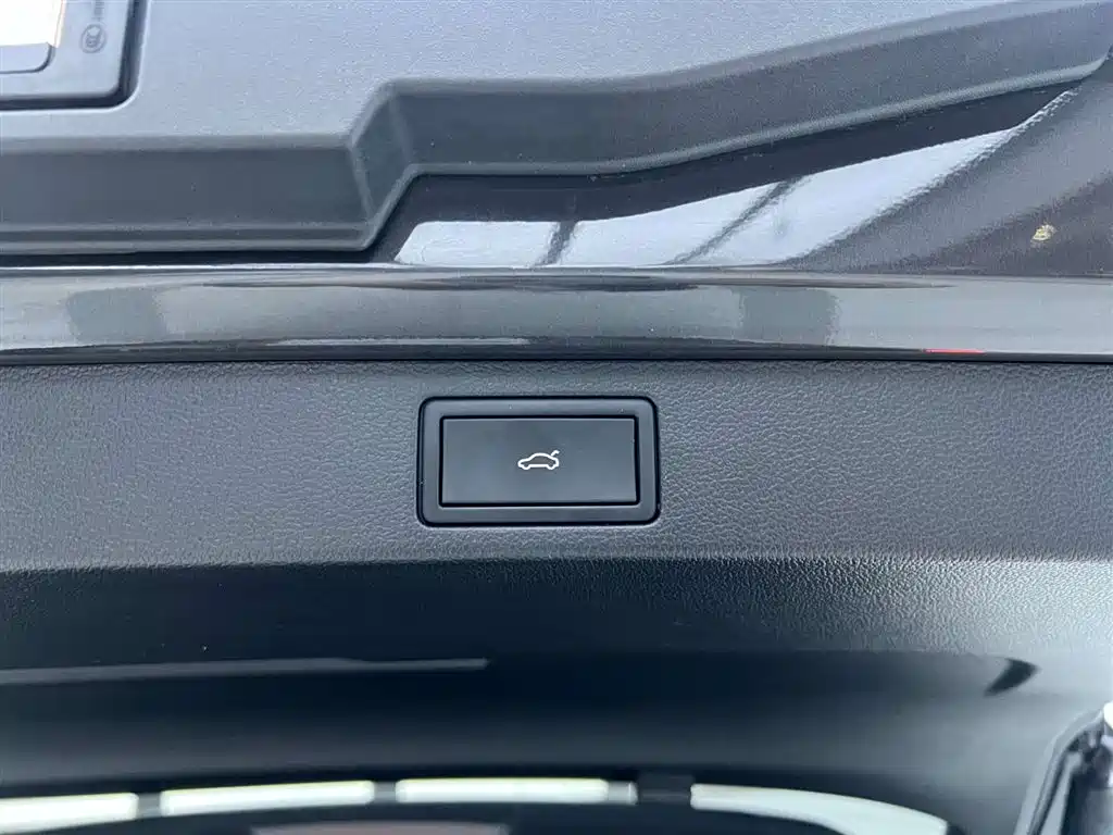 VOLKSWAGEN RANGE PATROL