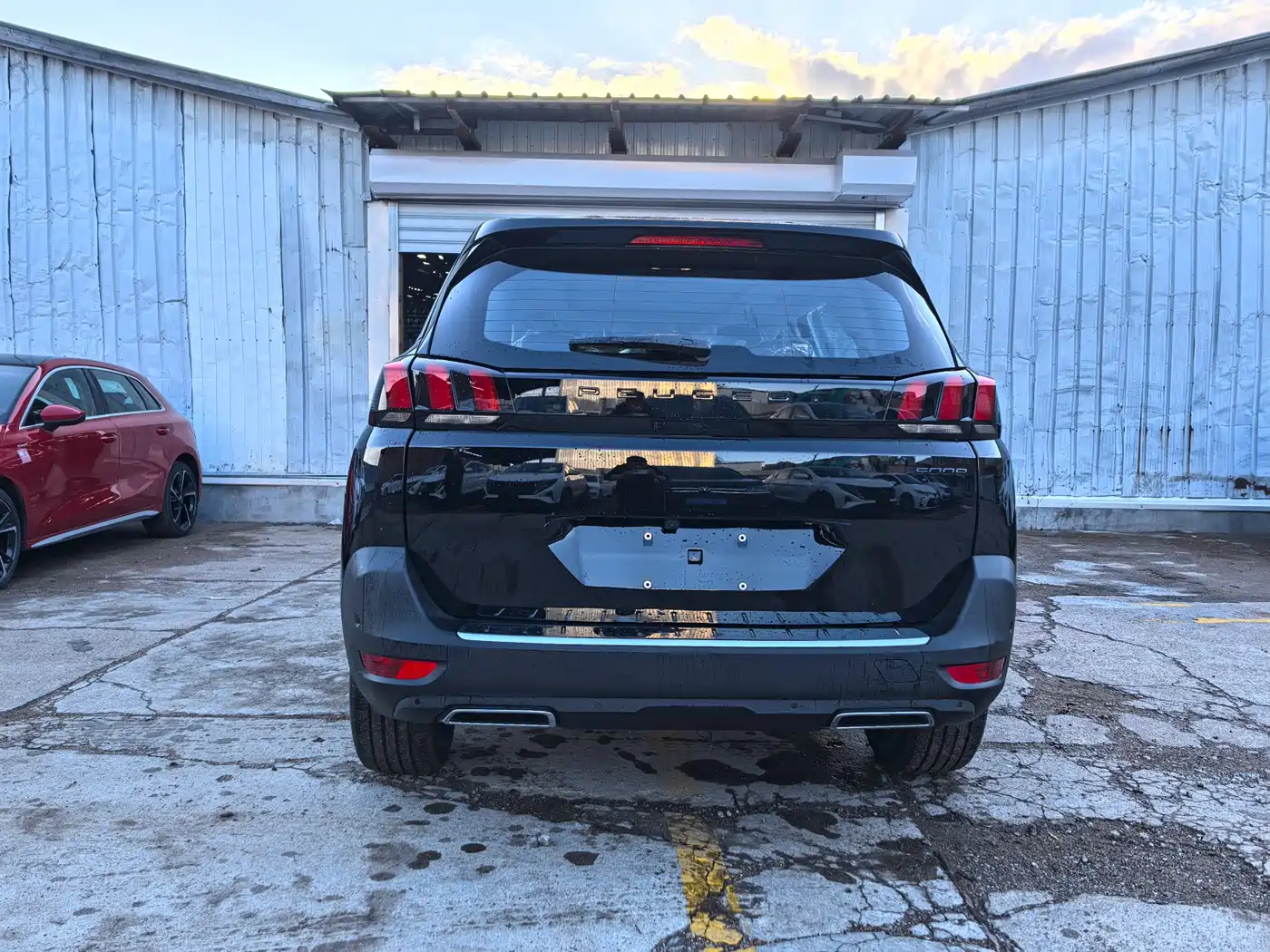 PEUGEOT 5008