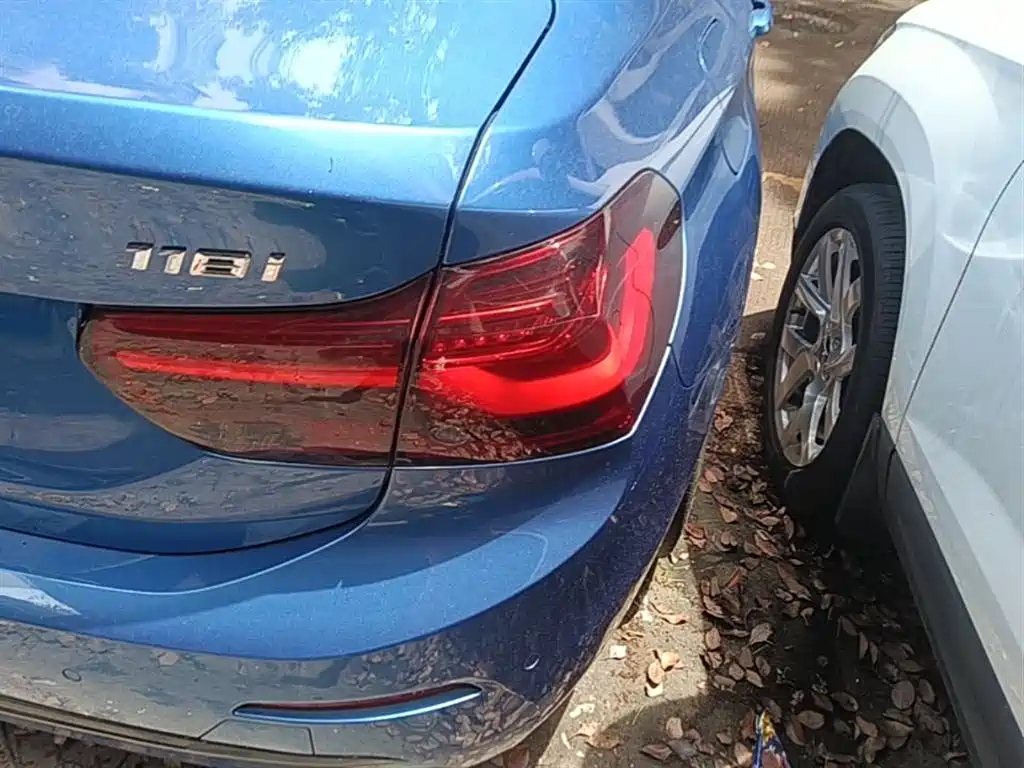 BMW 1 Series 2017 118i Sport фото 8