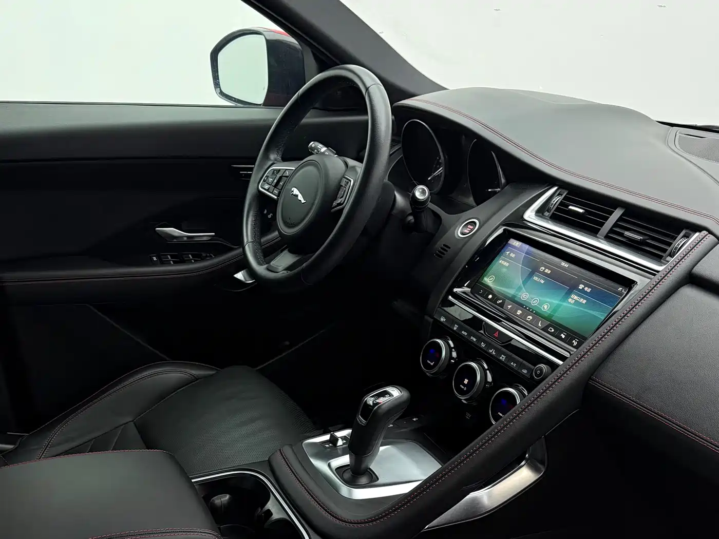 Photo 12 - Jaguar E-PACE