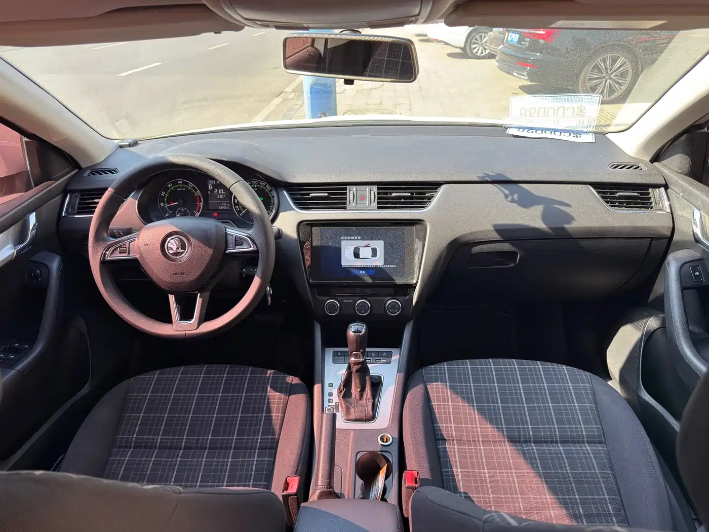 Škoda Octavia 2019 1.5L Automatic Smart Comfort China VI фото 10