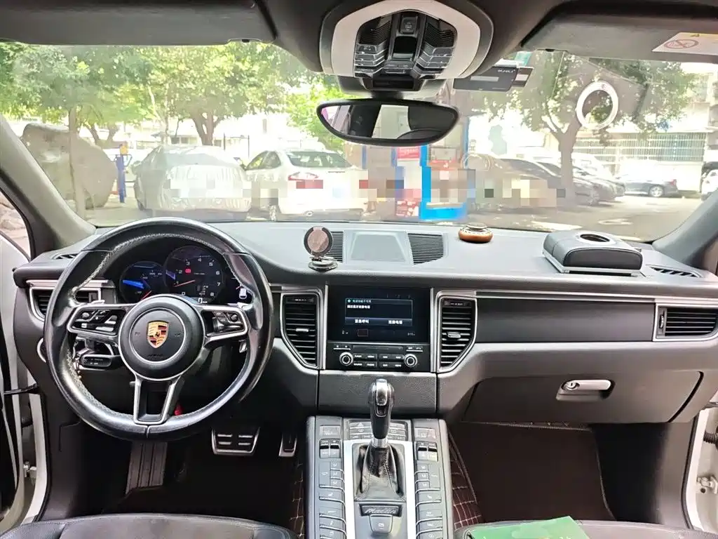 Porsche Macan 2017 Macan 2.0T фото 10