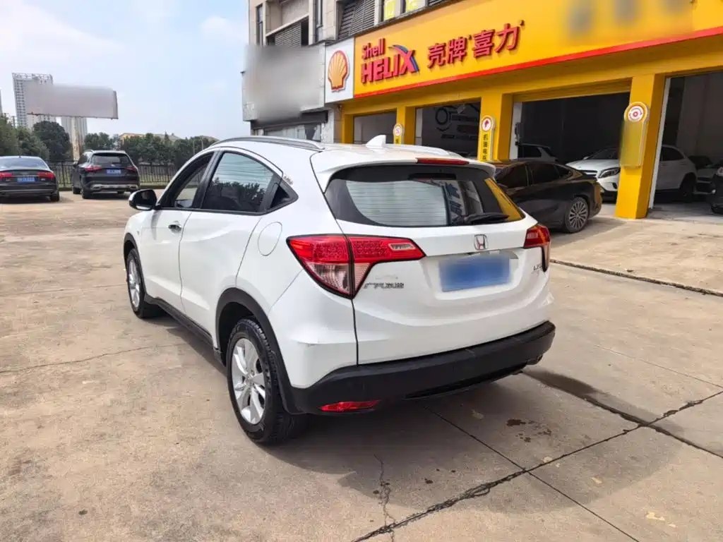 Honda Vezel 2015 2015 1.5L CVT 2WD Comfort