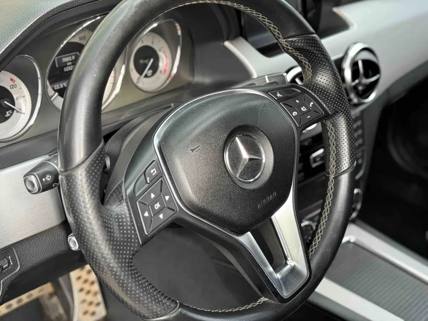 Mercedes-Benz GLK-Class 2013 GLK 300 4MATIC Dynamic фото 6
