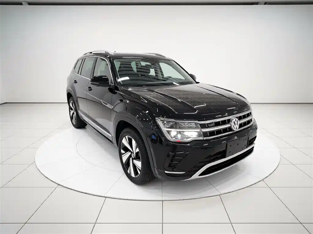 Volkswagen Teramont 2023 530 V6 AWD Premium Luxury Edition фото 4