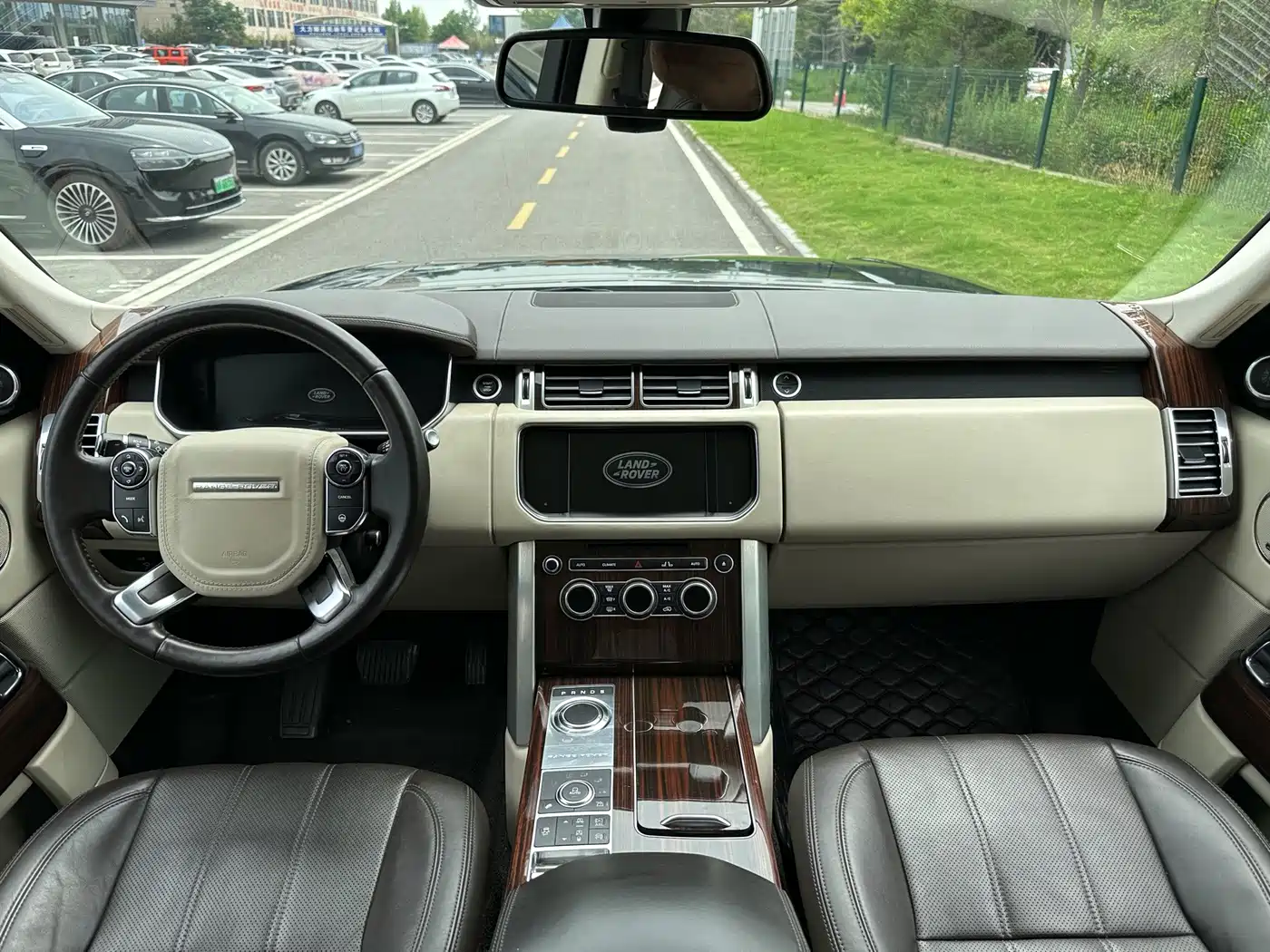 Фото 18 - Land Rover Range Rover