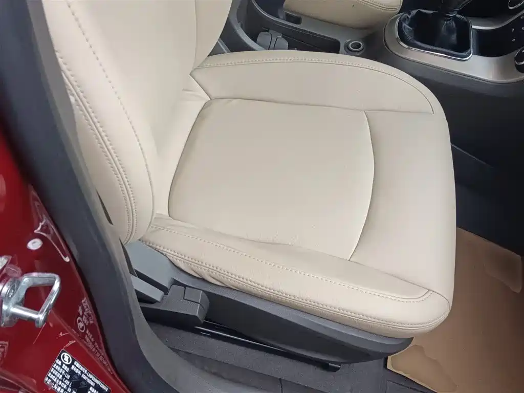 Chevrolet Cruze 2015 1.5L Classic SL MT фото 17