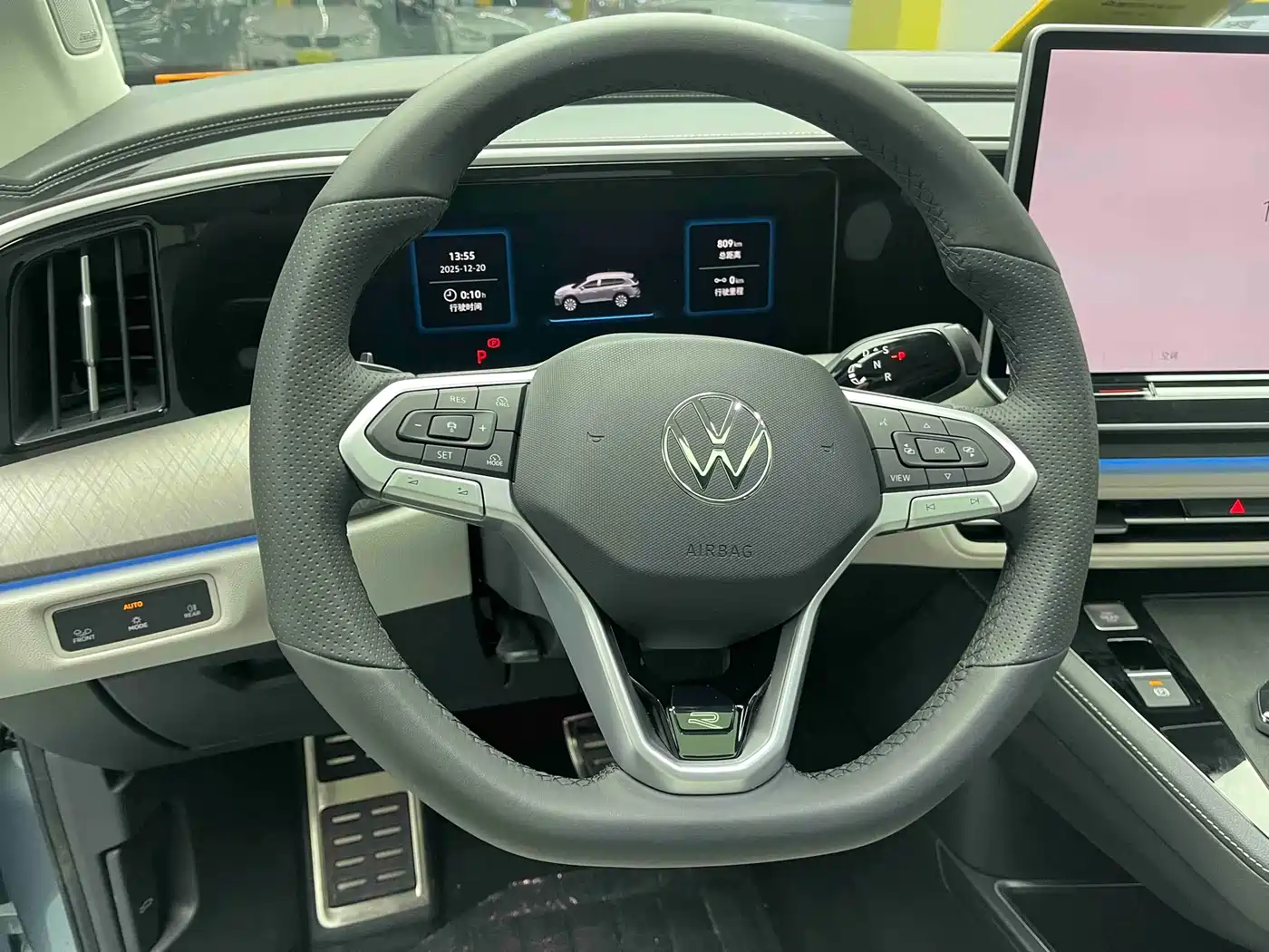 Volkswagen Talagon 2025 450TSI R-Line 6-Seater фото 19