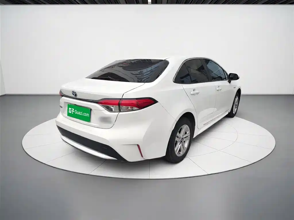 Toyota Levin 2022 Dual Engine 1.8H E-CVT Luxury Edition фото 4