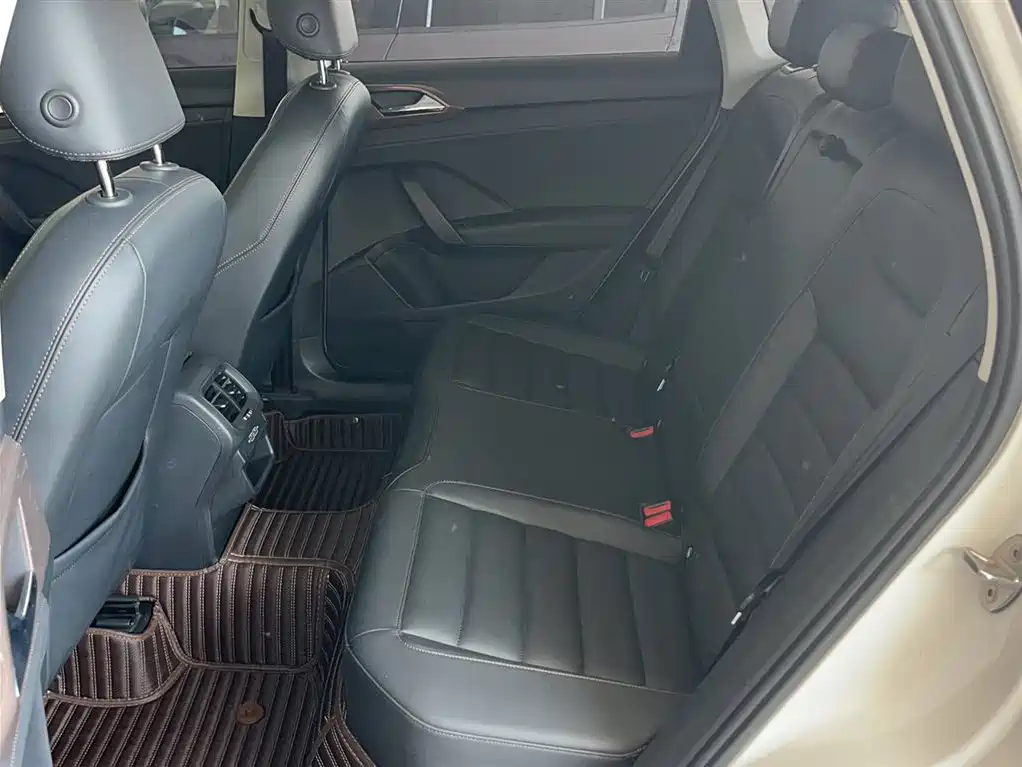 Volkswagen Tharu 2019 280TSI 2WD Comfort Edition China VI фото 11
