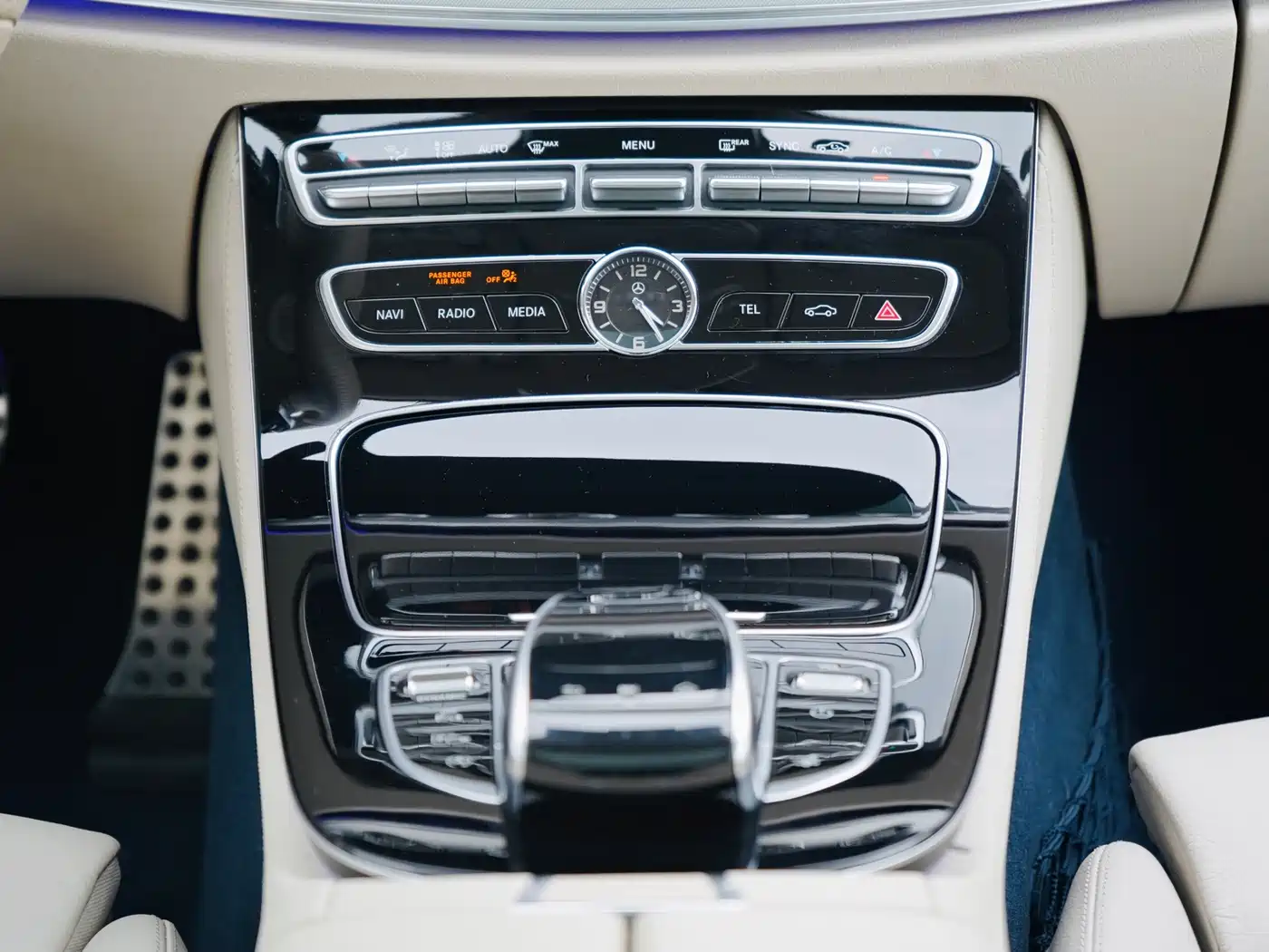 Mercedes-Benz E-Class (Import) 2017 E 200 Coupe фото 10