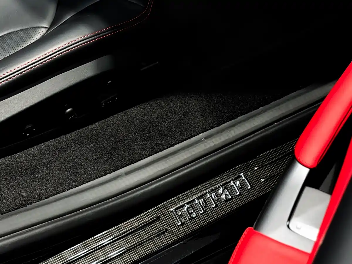 Ferrari F8 2020 Spider 3.9T V8 фото 17