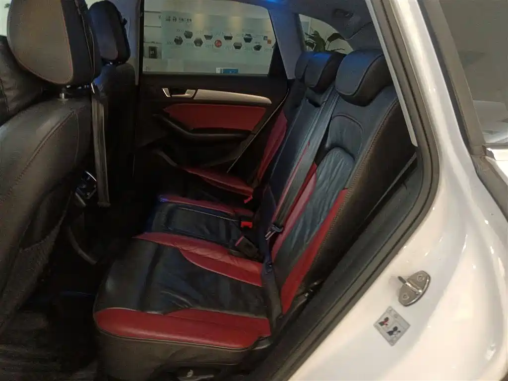 Audi Q5 2018 Collector's Edition 40 TFSI Technology фото 15