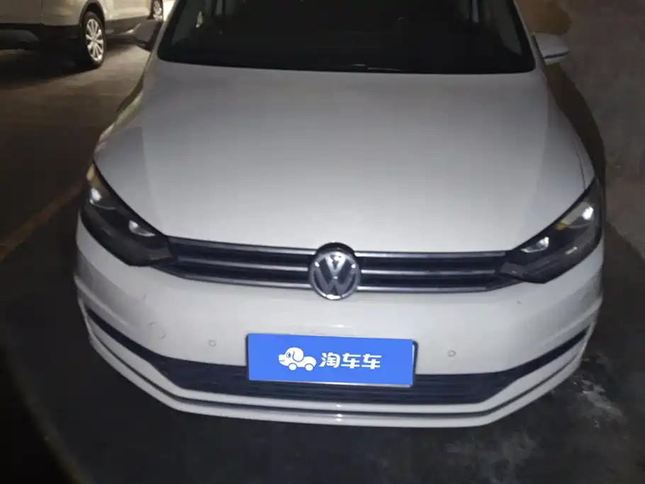 Volkswagen Touran 2018 Touran L 280TSI DSG Luxury 7-seater фото 2