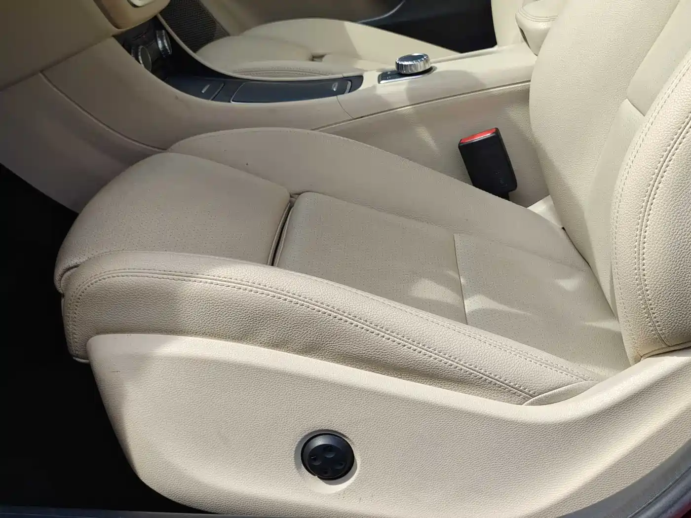 Mercedes-Benz GLA 2017 GLA 200 Dynamic фото 23