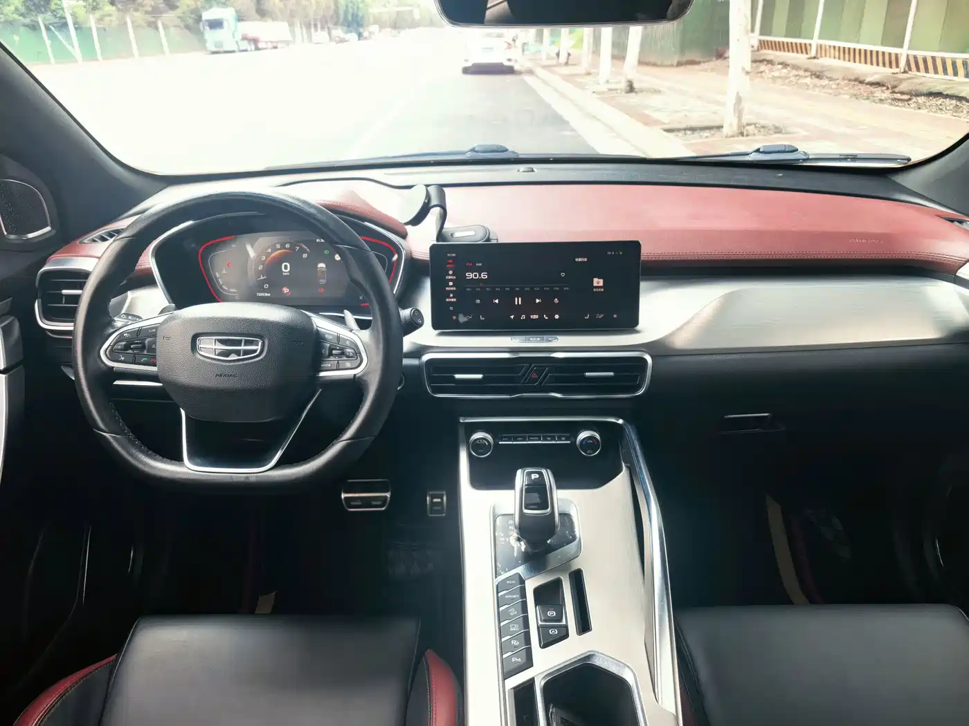 Geely Binyue 2019 2019 Sport 260T DCT Battle China VI