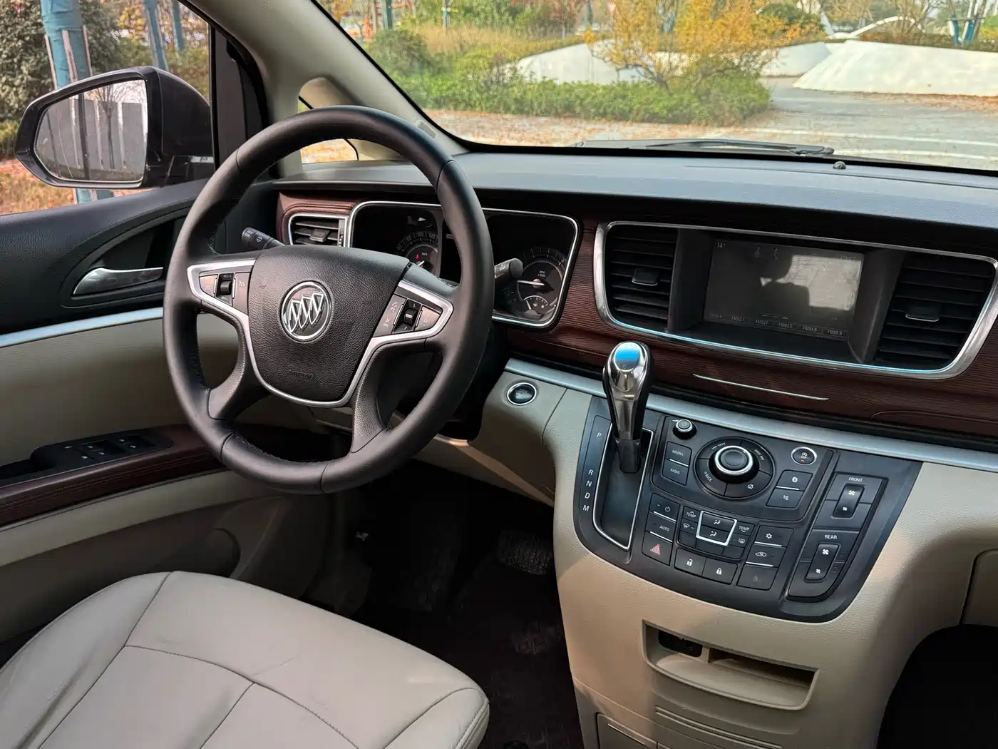 Buick GL8 2017 25S Luxury China V фото 20