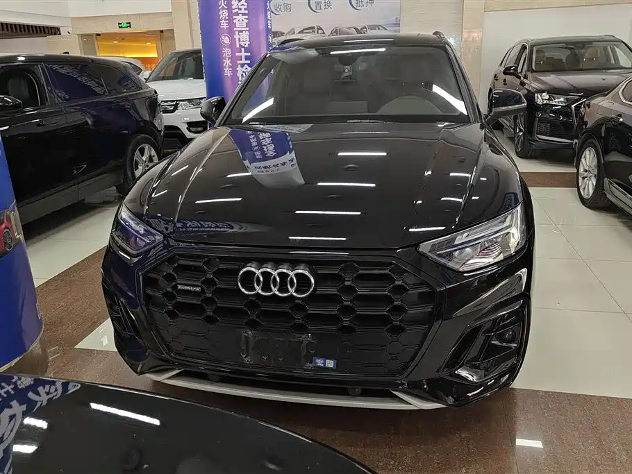 Audi Q5L 2023 40T Luxury Dynamic фото 2