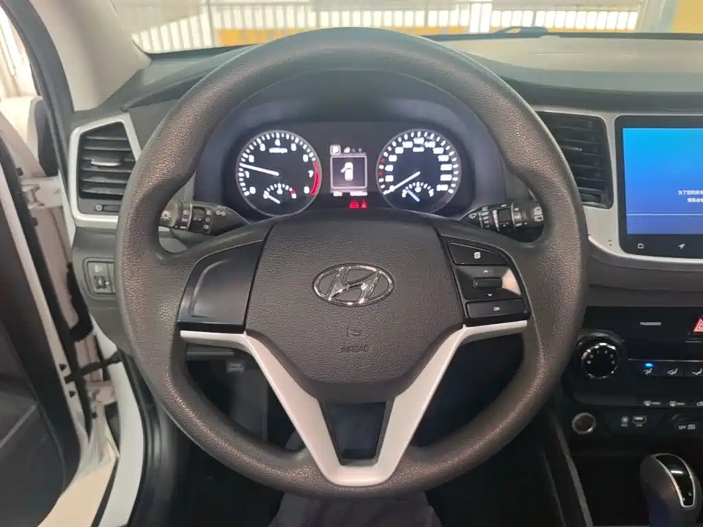 صورة 11 - Hyundai Tucson