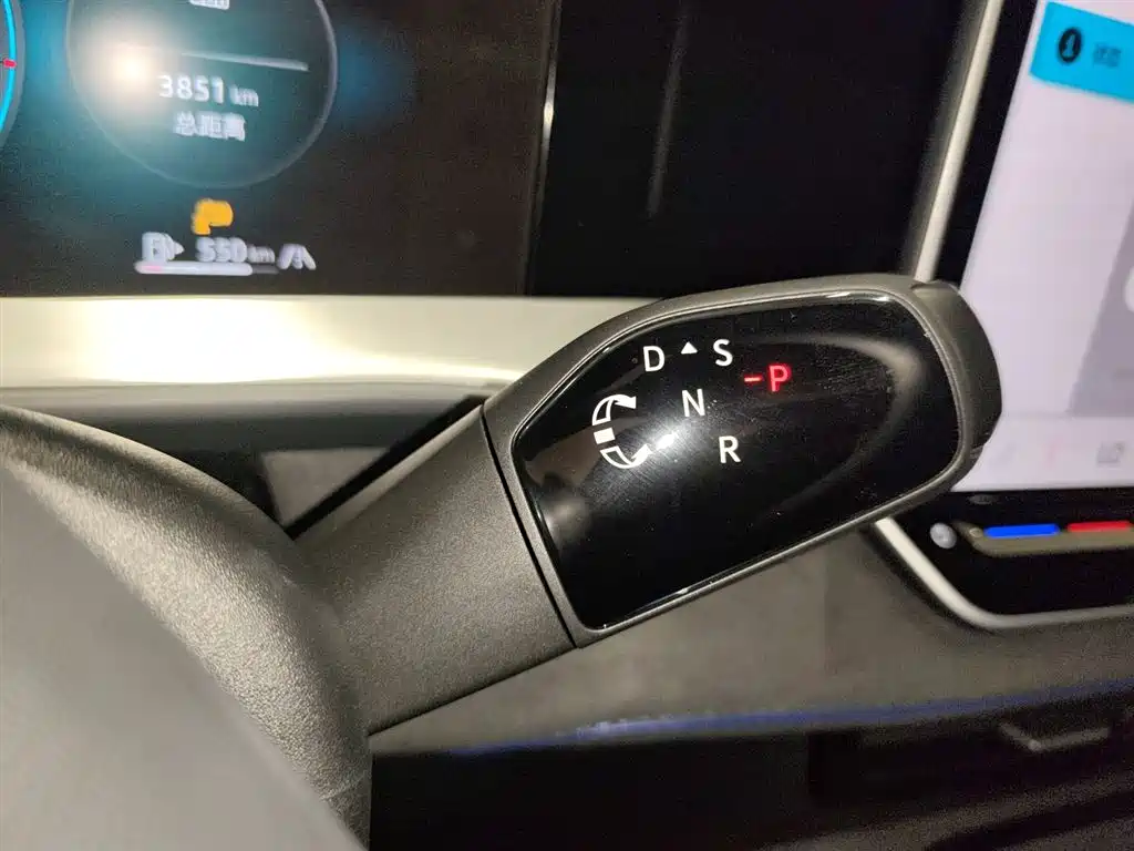 Volkswagen Teramont 2025 Teramont Pro 450TSI 4WD Summit Edition фото 10