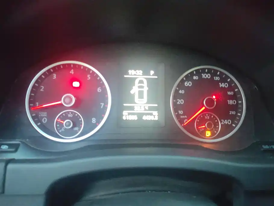 Volkswagen Tiguan 2012 1.8TSI Automatic 2WD Trend Edition фото 14