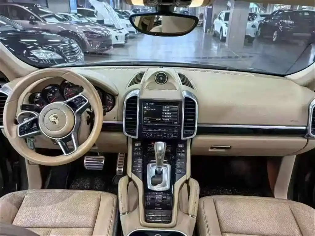 Porsche Cayenne 2011 Cayenne 3.0T фото 8