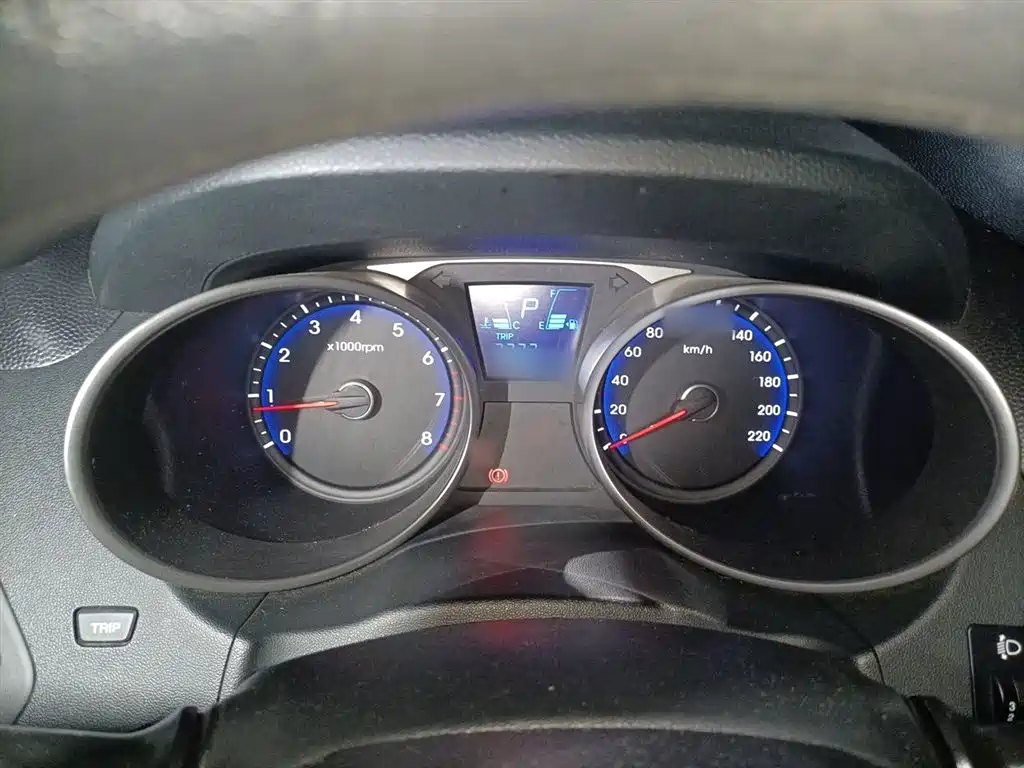 Hyundai Beijing Hyundai ix35 2013 2.0L Automatic 2WD Comfort GL China IV фото 4
