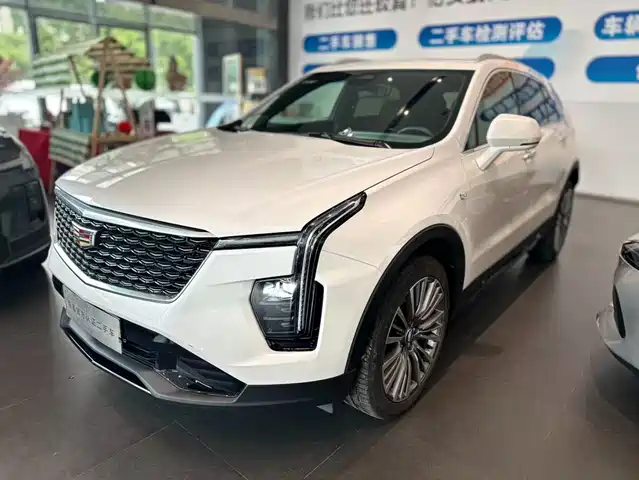 Cadillac XT4 2024 28T 2WD Premium — фото 1