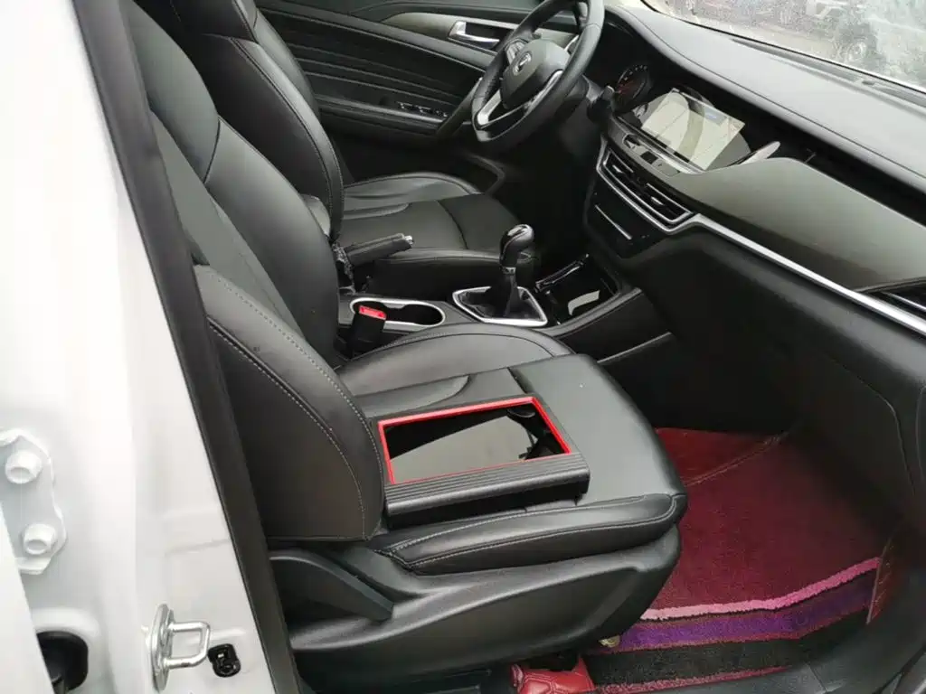 Фото 25 - Changan CS35 PLUS