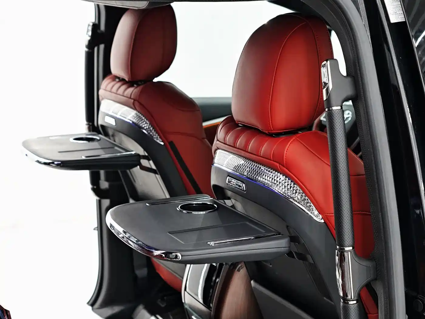 Toyota Granvia фото 17