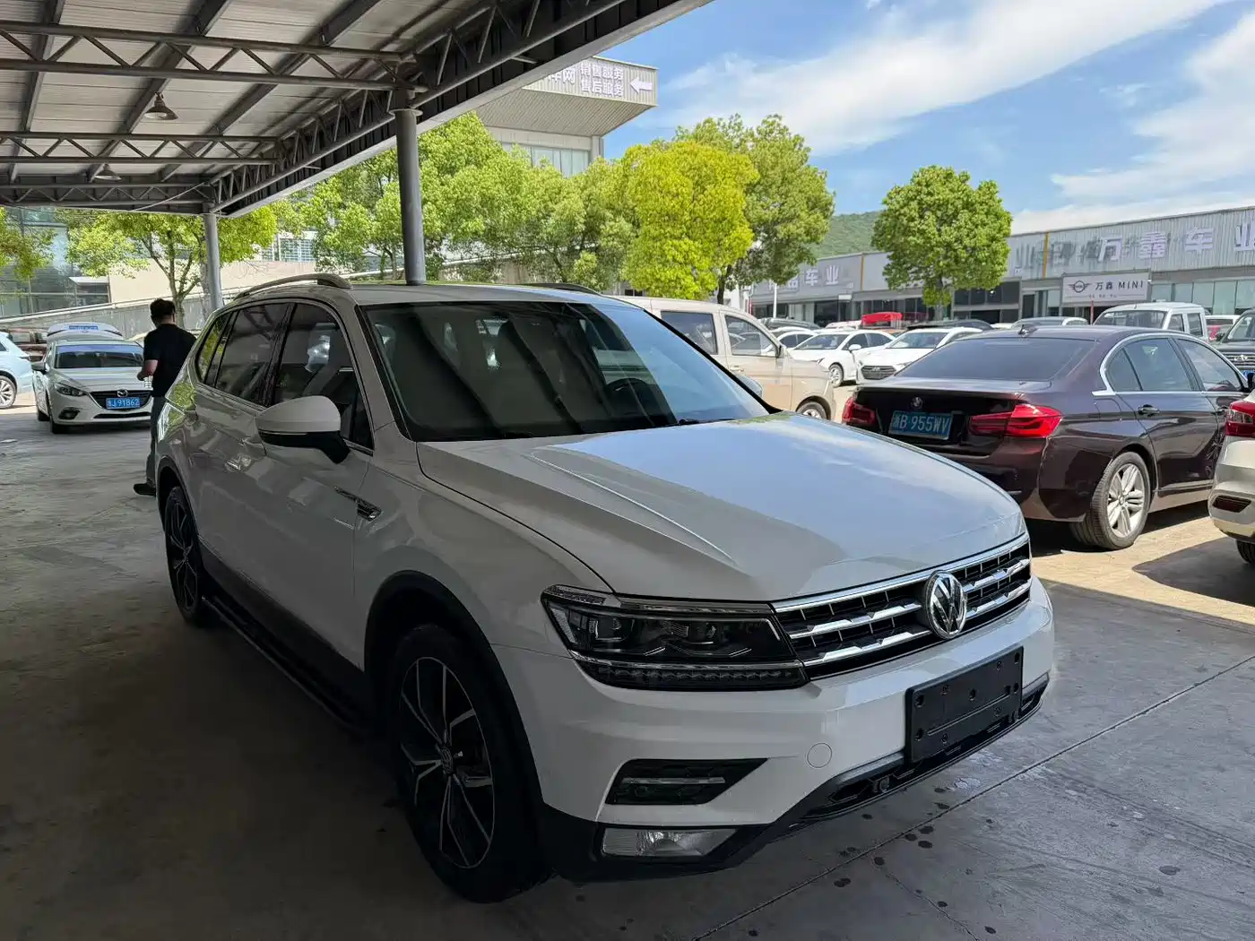 Volkswagen Tiguan L 2017 330TSI Automatic 2WD Flagship Edition фото 3