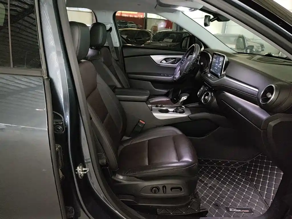 Chevrolet Trailblazer 2021 2020 Redline 650T 7-seater Thunder Edition