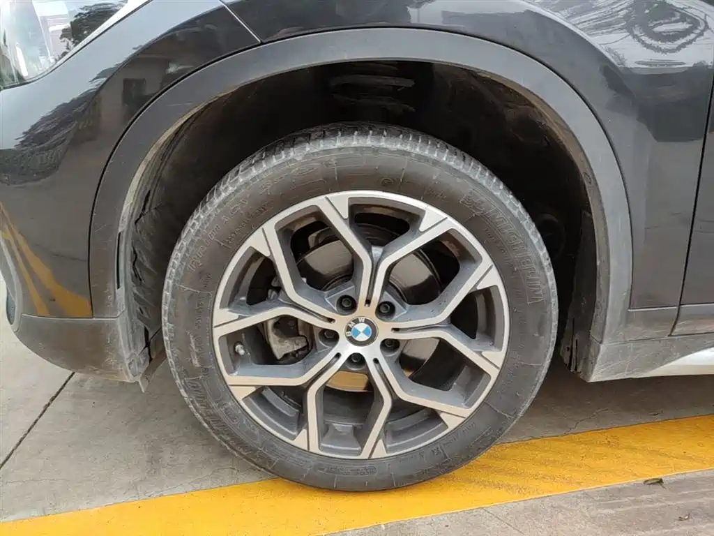 BMW X1 2022 sDrive20Li Fashion фото 23