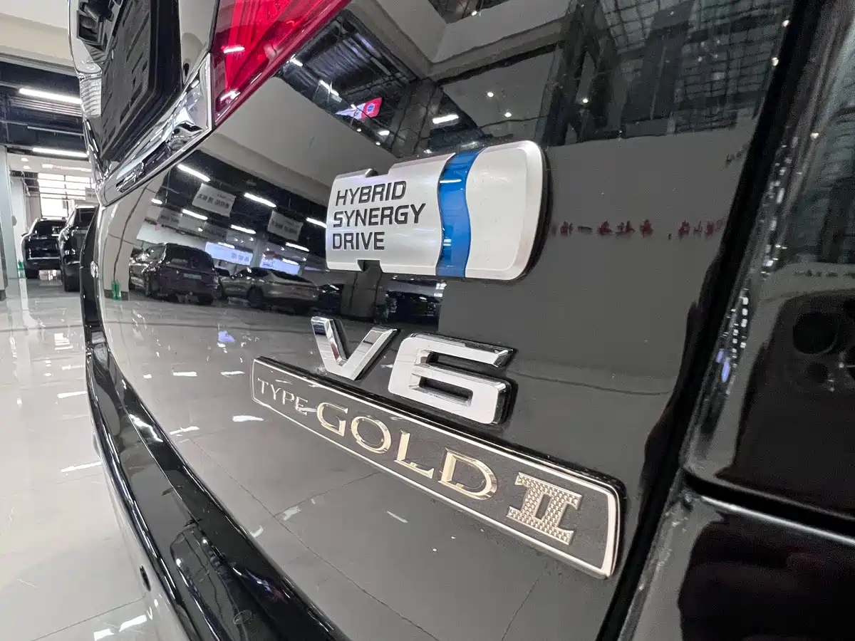 Photo 13 - Toyota Alphard