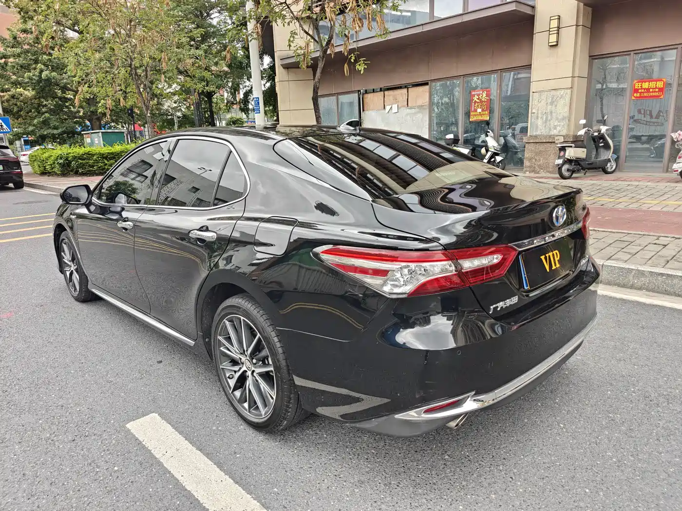 Toyota Camry 2023 Hybrid 2.5HS Fashion Edition фото 4