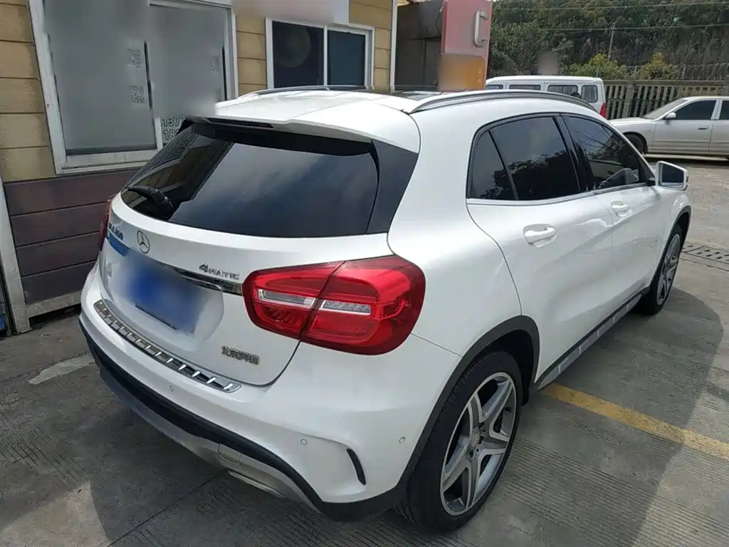 Mercedes-Benz GLA 2015 GLA 260 4MATIC Sport фото 7