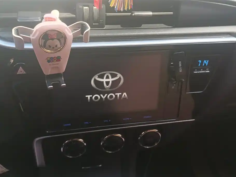 Toyota Corolla 2017 Facelift 1.2T S-CVT GL фото 13