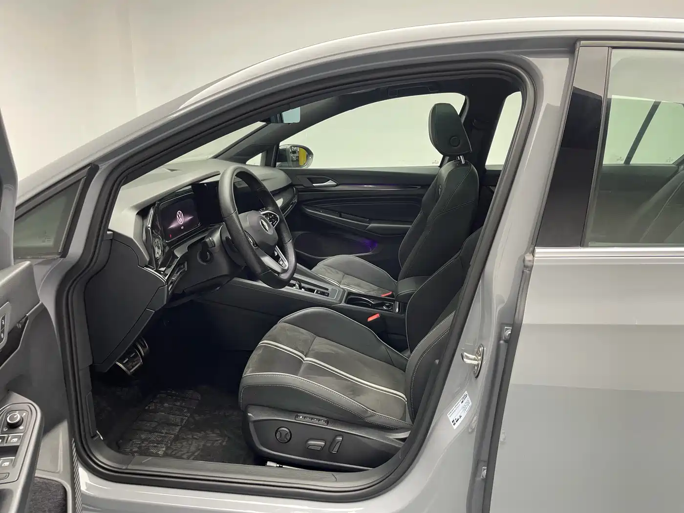 Volkswagen Golf 2023 Facelift 280TSI DSG R-Line Lite фото 11