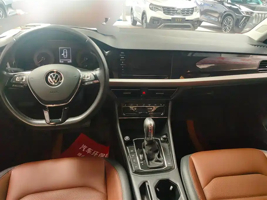 Volkswagen Lavida 2019 280TSI DSG Luxury Edition China VI фото 12