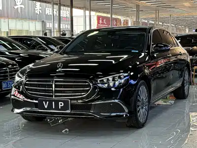 Mercedes-Benz E